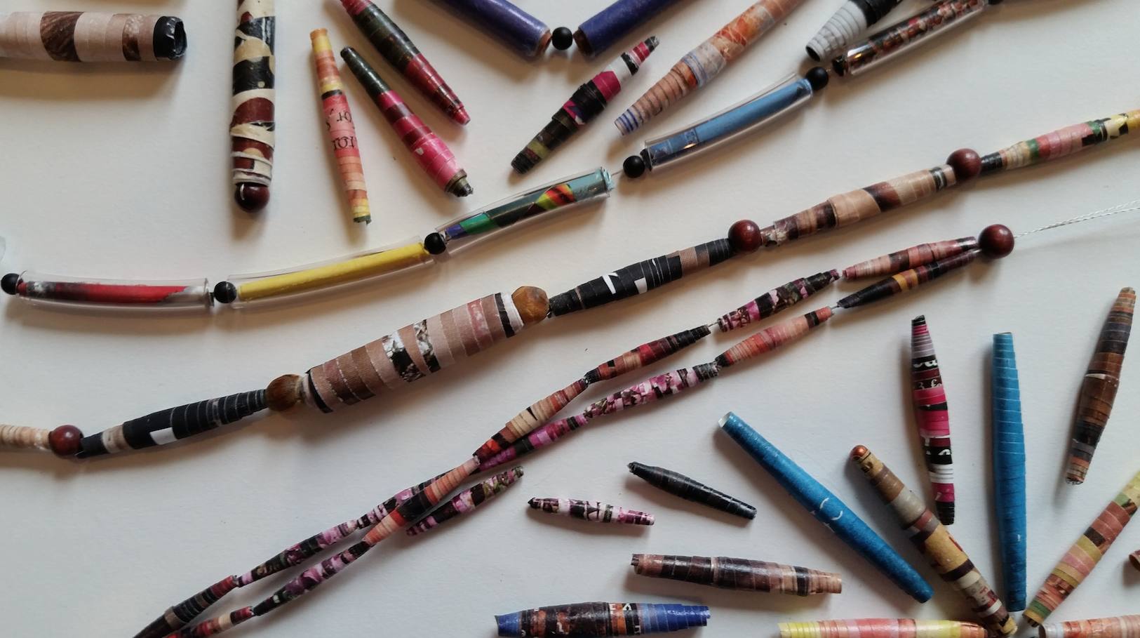 Family Day at Museum of Craft and Design: Paper Beads
