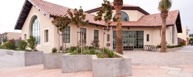 Exterior of Visitacion Valley public library branch.